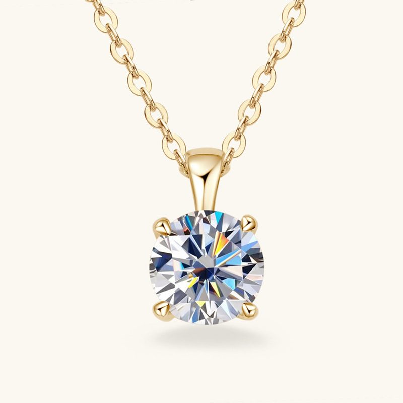 Solitaire pendant necklace with a single round stone